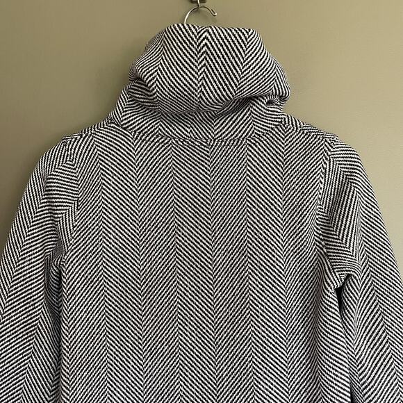 J. Crew Long Sleeve Funnelneck Pullover Black White Herringbone Sz XS Turtleneck - Picture 14 of 16